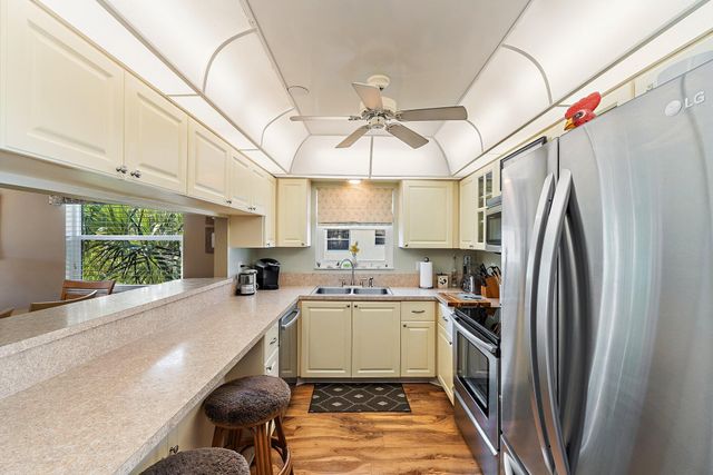 2950 SE Ocean Blvd. 135-8, Stuart, FL 34996