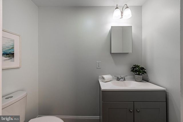 1200 DELLWOOD AVE, Baltimore, MD 21211