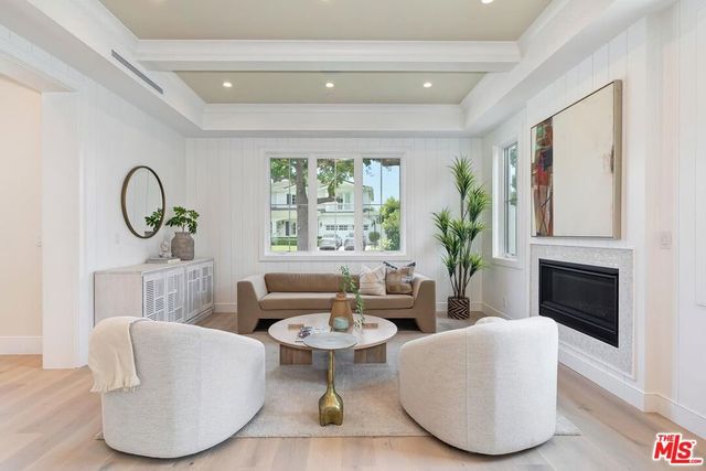 3320 Patricia Avenue, Los Angeles, CA 90064