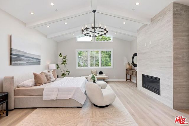 3320 Patricia Avenue, Los Angeles, CA 90064