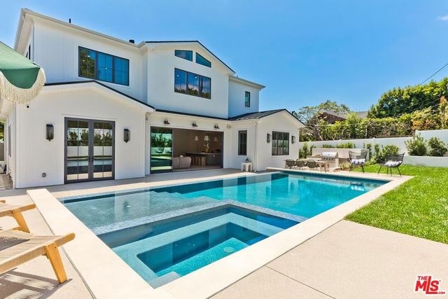 3320 Patricia Avenue, Los Angeles, CA 90064
