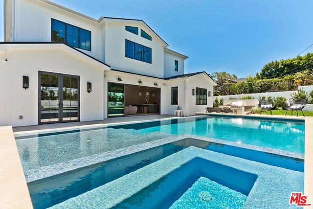 3320 Patricia Avenue, Los Angeles, CA 90064