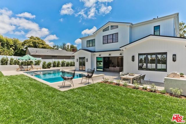 3320 Patricia Avenue, Los Angeles, CA 90064