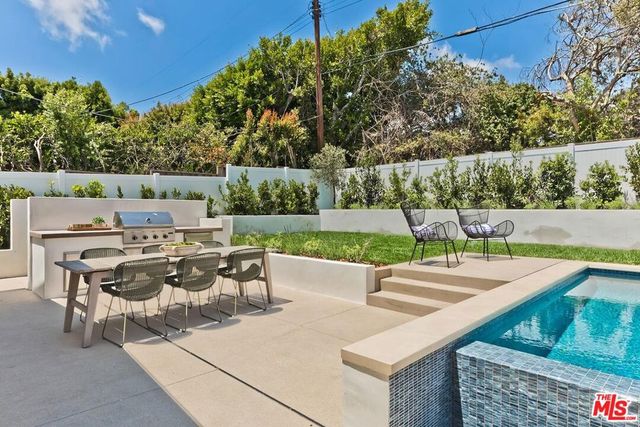 3320 Patricia Avenue, Los Angeles, CA 90064