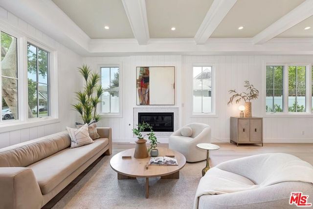 3320 Patricia Avenue, Los Angeles, CA 90064