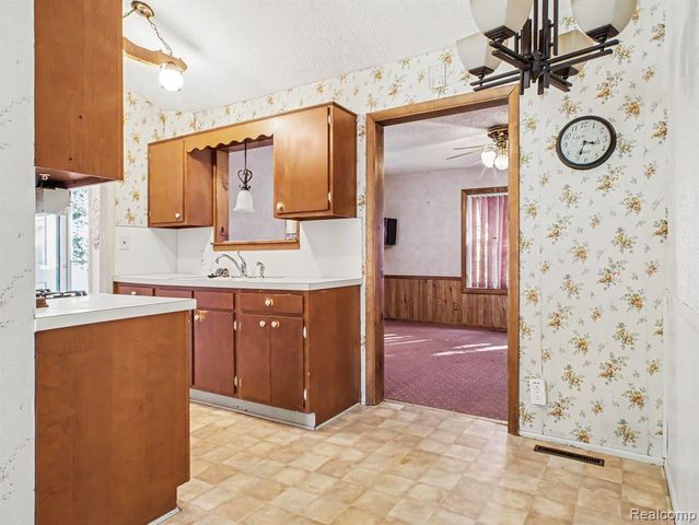 9108 Maplewood Drive, Clio, MI 48420