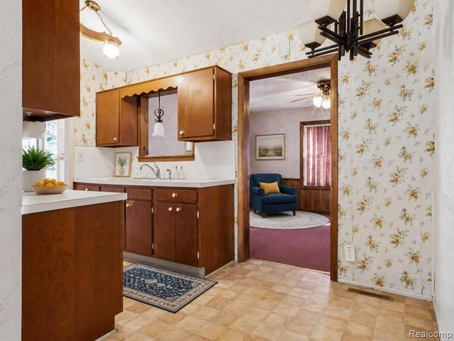 9108 Maplewood Drive, Clio, MI 48420