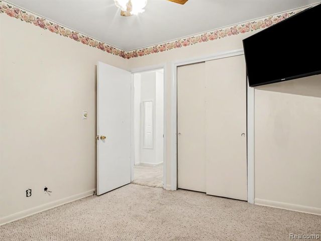 9108 Maplewood Drive, Clio, MI 48420