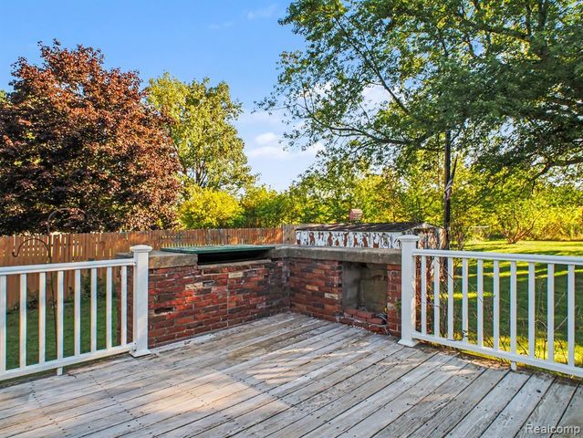 9108 Maplewood Drive, Clio, MI 48420