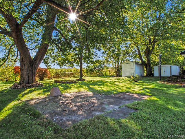 9108 Maplewood Drive, Clio, MI 48420