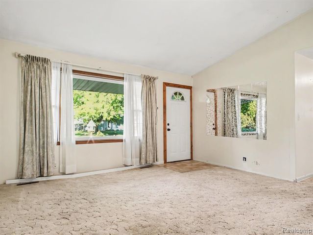 9108 Maplewood Drive, Clio, MI 48420