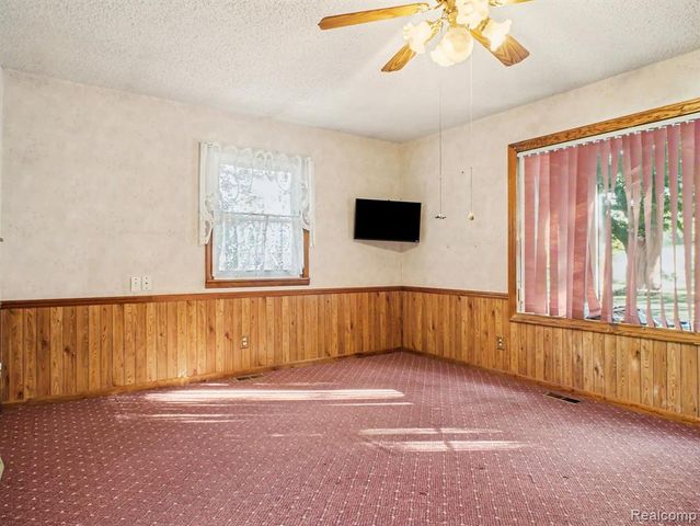 9108 Maplewood Drive, Clio, MI 48420
