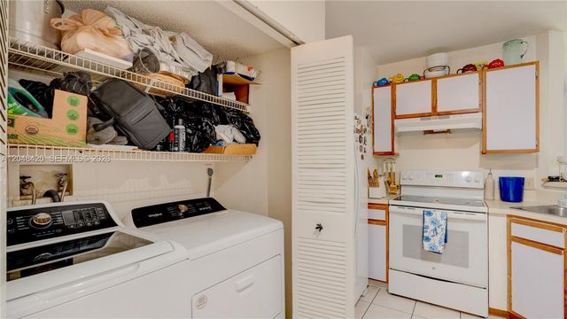 3409 NW 44th Street 101, Oakland Park, FL 33309