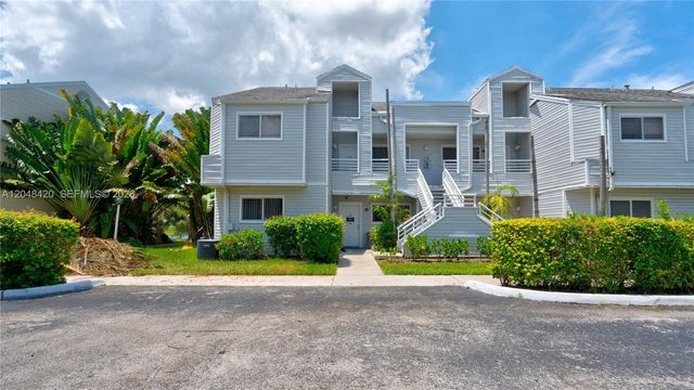 3409 NW 44th Street 101, Oakland Park, FL 33309