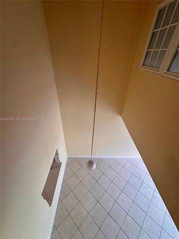 4879 N Hemingway Cir, Margate, FL 33063