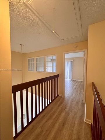 4879 N Hemingway Cir, Margate, FL 33063