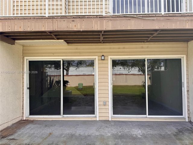 4879 N Hemingway Cir, Margate, FL 33063