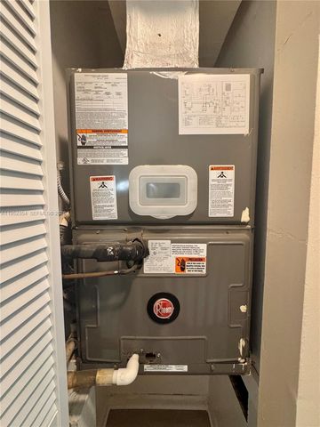 4879 N Hemingway Cir, Margate, FL 33063