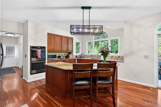 1647 Highland Valley Circle, Wildwood, MO 63005