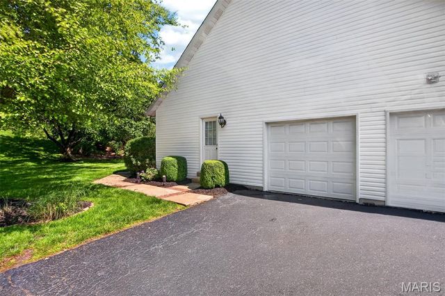 1647 Highland Valley Circle, Wildwood, MO 63005