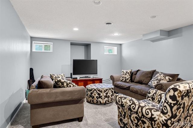 1647 Highland Valley Circle, Wildwood, MO 63005
