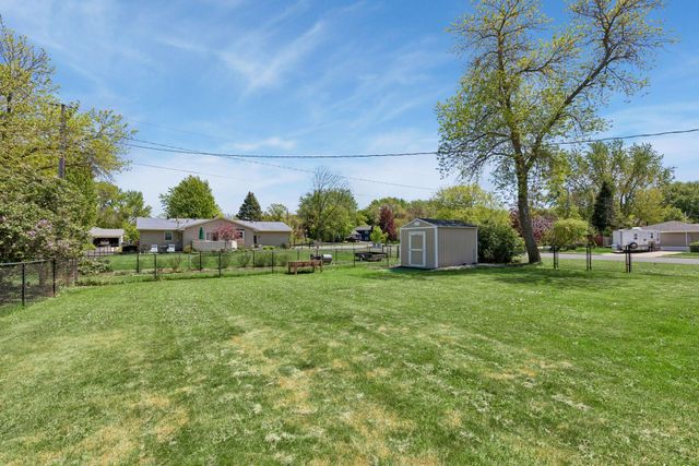 967 Sibley Street S, Shakopee, MN 55379