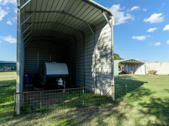 853 County Road 4390, Kempner, TX 76539