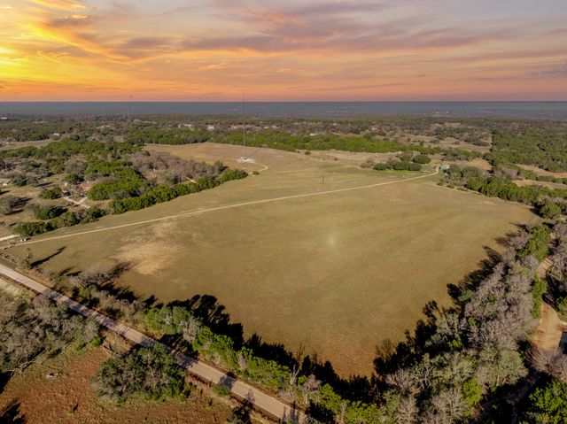 853 County Road 4390, Kempner, TX 76539