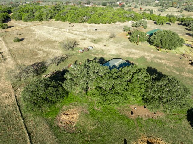 853 County Road 4390, Kempner, TX 76539