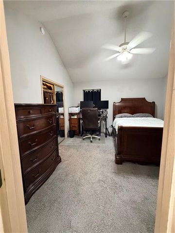 712C SE London Way, Lee's Summit, MO 64081