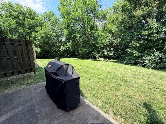 712C SE London Way, Lee's Summit, MO 64081
