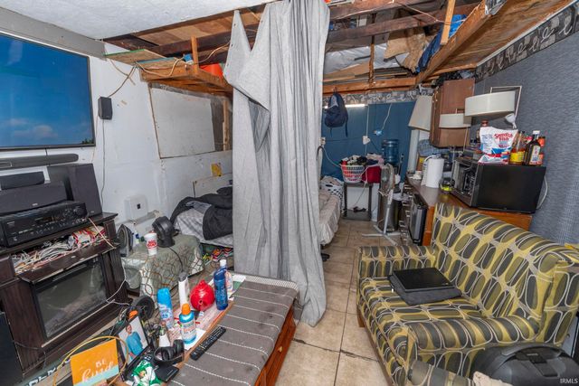 1319 W Franklin st Street, Elkhart, IN 46516