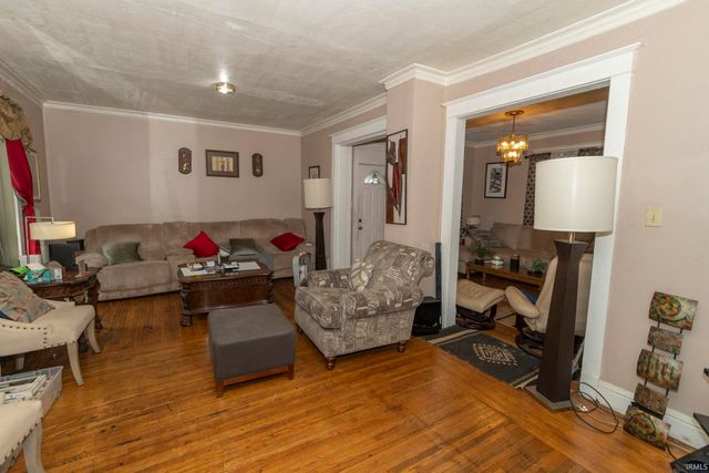 1319 W Franklin st Street, Elkhart, IN 46516