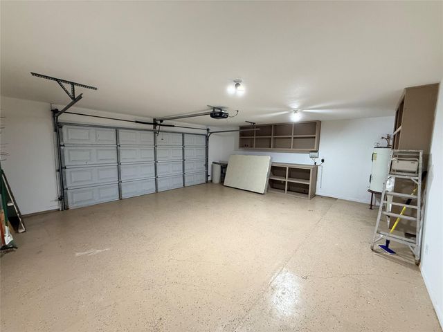 505 E Calhoun Street, El Campo, TX 77437