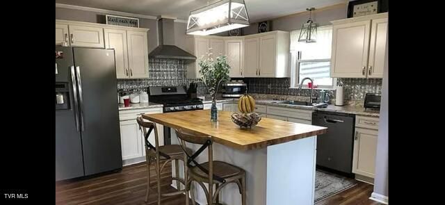 179 Cloverleaf Drive, Bristol, VA 24202