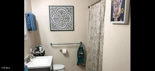179 Cloverleaf Drive, Bristol, VA 24202