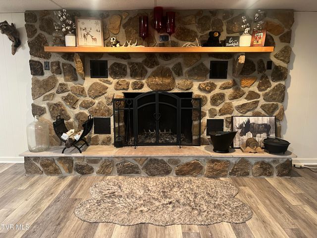 179 Cloverleaf Drive, Bristol, VA 24202