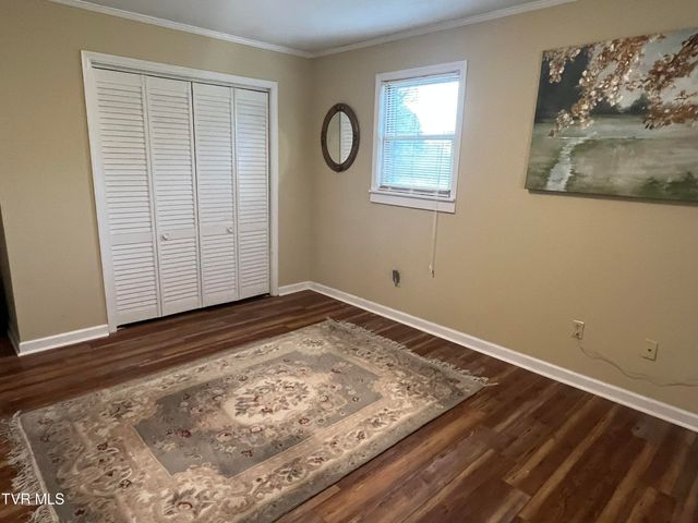 179 Cloverleaf Drive, Bristol, VA 24202