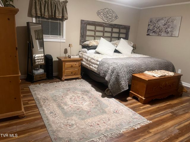 179 Cloverleaf Drive, Bristol, VA 24202