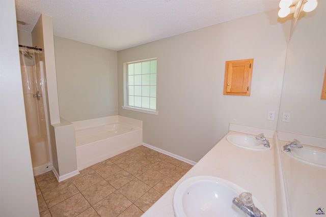 122 Willis Creek Road, Warner Robins, GA 31088