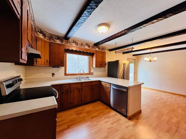 583 Pinehurst Street, Lyndon, VT 05851