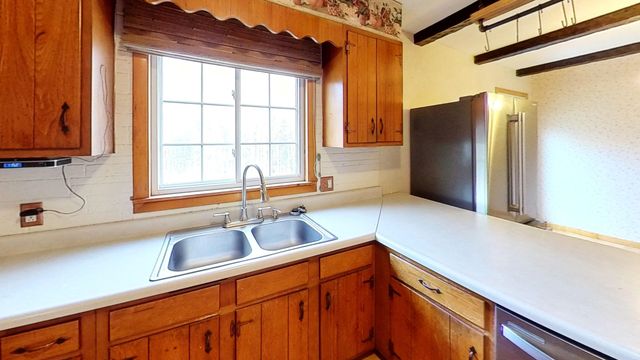 583 Pinehurst Street, Lyndon, VT 05851