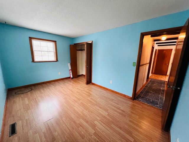 583 Pinehurst Street, Lyndon, VT 05851