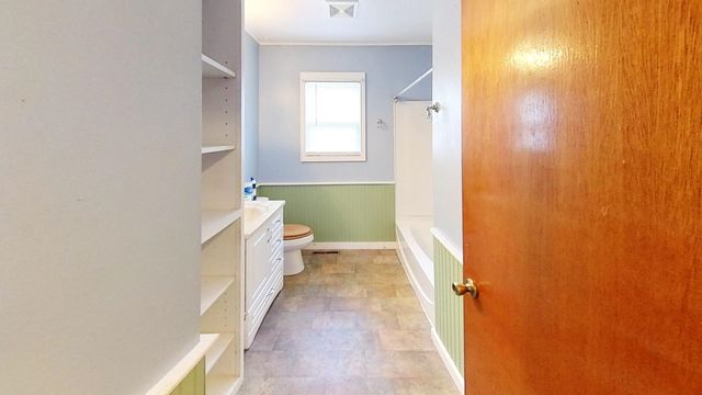 583 Pinehurst Street, Lyndon, VT 05851