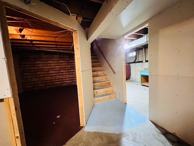 583 Pinehurst Street, Lyndon, VT 05851