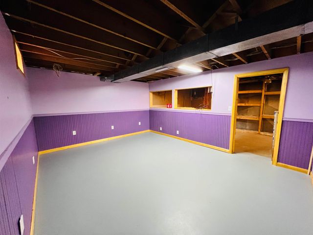 583 Pinehurst Street, Lyndon, VT 05851