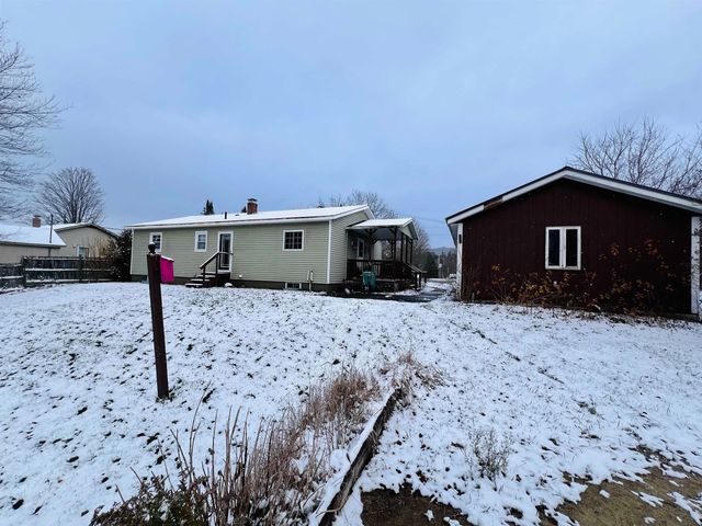 583 Pinehurst Street, Lyndon, VT 05851