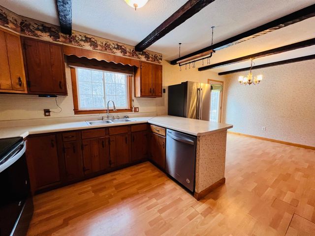 583 Pinehurst Street, Lyndon, VT 05851