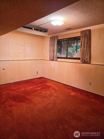 7514 Locust Avenue E, Bonney Lake, WA 98391