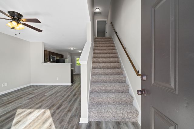 260 Smithson Ln Unit D, Clarksville, TN 37040